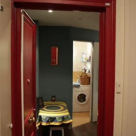 Sunny Serenity: 2-room Charm In