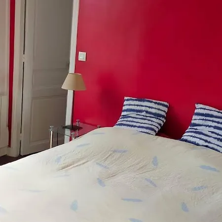 Sunny Serenity: 2-room Charm In Apartment Boulogne-Billancourt